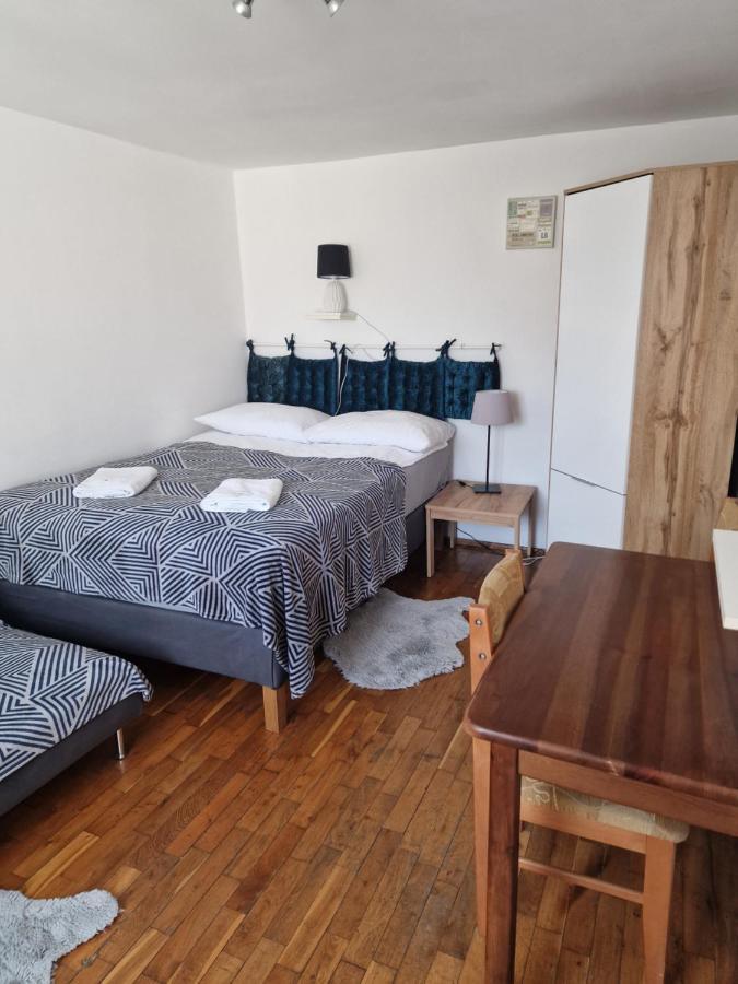 Apartment Dom *